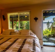 The Fraser River's Edge B&B Lodge hotel detail image 4
