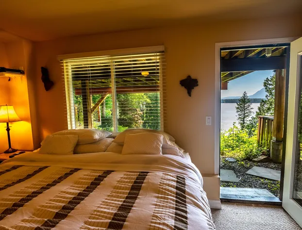 The Fraser River's Edge B&B Lodge hotel detail image 3