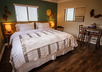 The Fraser River's Edge B&B Lodge hotel thumbnail 8