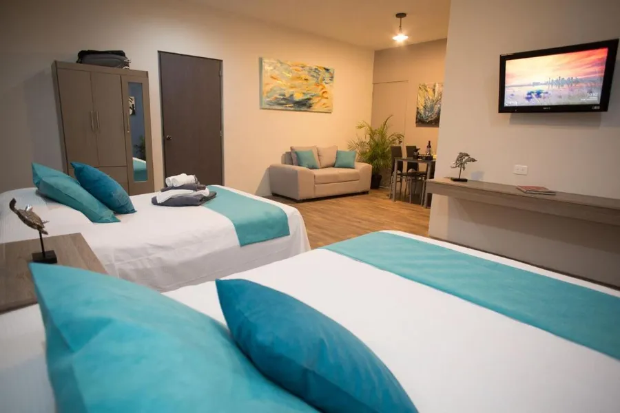 Suites and Art hotel detail image 6