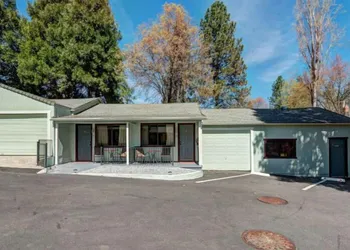 Lake Shasta Lodge hotel thumbnail 6