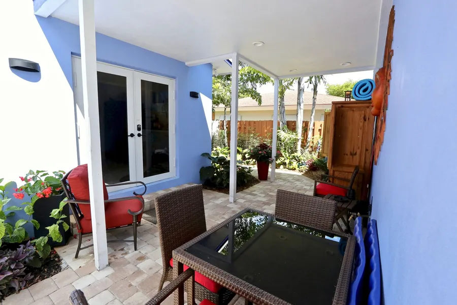 Fantasy Island Inn – Caters to Men hotel detail image 6