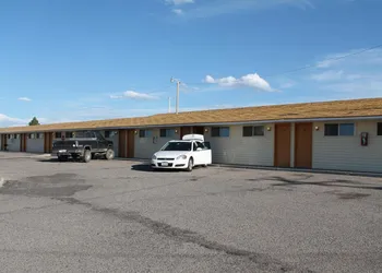 First Interstate Inn hotel thumbnail 8