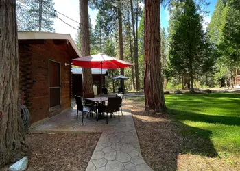 Sierra Sky Lodge hotel thumbnail 2