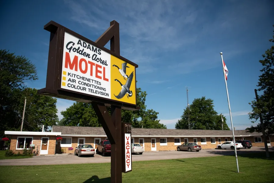 Adams Golden Acres Motel hotel detail image 2