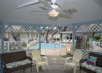 Pelican Bay Resort hotel thumbnail 5