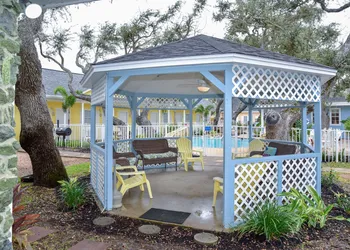 Pelican Bay Resort hotel thumbnail 6