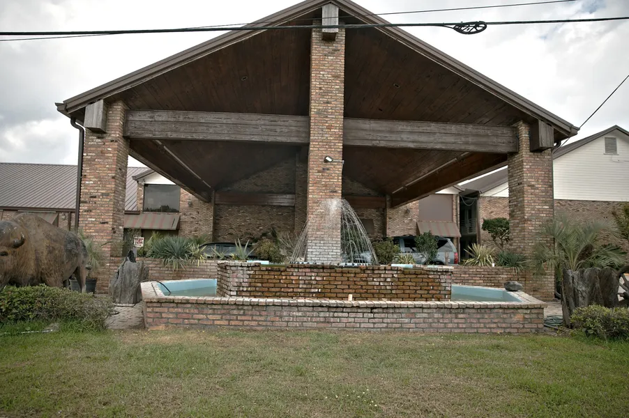 Western Inn hotel detail image 2