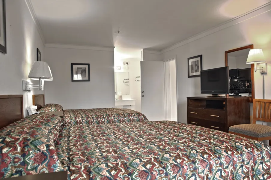 Western Inn hotel detail image 6