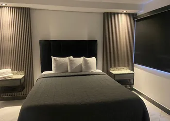 Hotel Suites Royal hotel thumbnail 8