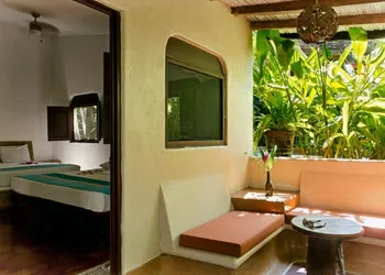 Real de la Palma hotel thumbnail 6