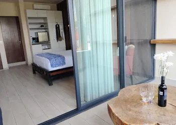 Polo 15 hotel thumbnail 4