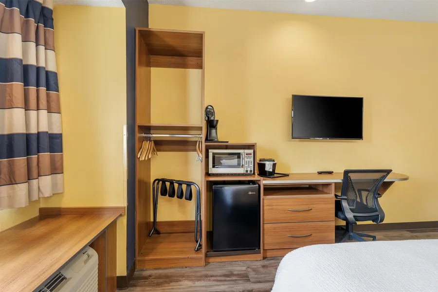 SureStay Plus Hotel by Best Western Keyser hotel detail image 6