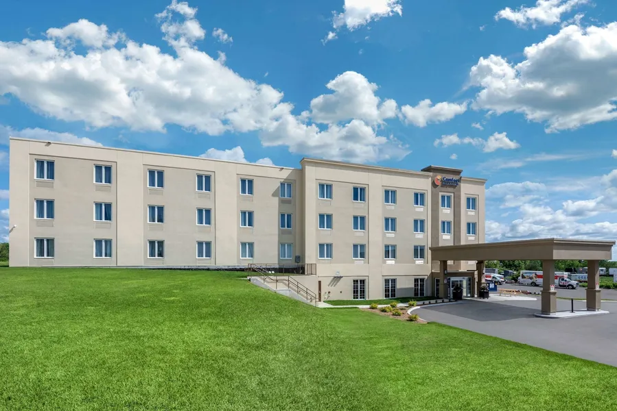 Comfort Inn & Suites hotel detail image 2