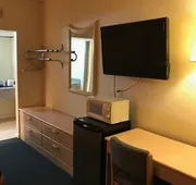 Budget Inn hotel detail image 7