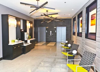 Heaven on Midtown Fully Furnished Apts hotel thumbnail 2