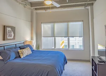 Heaven on Midtown Fully Furnished Apts hotel thumbnail 7