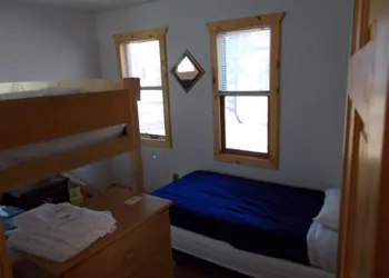 D's Base Camp hotel thumbnail 2