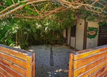 Alicat Villas hotel thumbnail 3