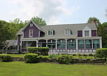 Plum Point Lodge hotel thumbnail 3