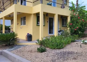 Casa Flores Casitas hotel thumbnail 5