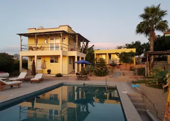 Casa Flores Casitas hotel thumbnail 8