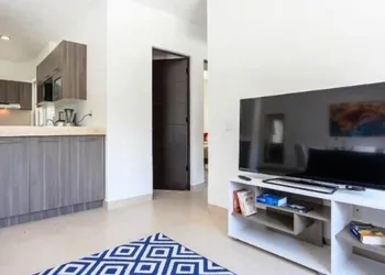 Condo Esmir hotel thumbnail 4