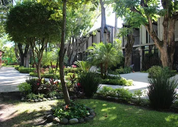 Los Laureles Hotel & Centro de Convenciones hotel thumbnail 4