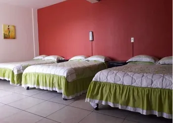 Tercera Avenida Hotel hotel thumbnail 6