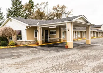 Countryside Inn hotel thumbnail 2