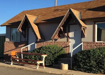 Sunset Inn hotel thumbnail 3