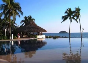 Residence Amara 4BR hotel thumbnail 7