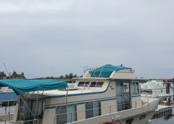 Hills Motor Court & Marina hotel thumbnail 5