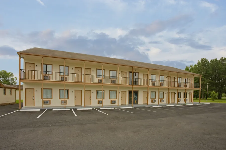 Regal Inn hotel detail image 2