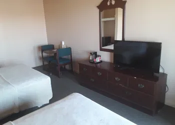Italy Inn hotel thumbnail 6
