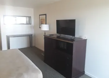Italy Inn hotel thumbnail 7