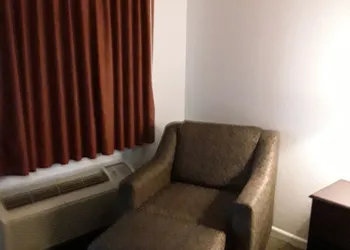 Italy Inn hotel thumbnail 8