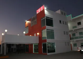 Hotel Los Pinos Express hotel thumbnail 2