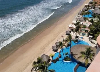 Condo ParaÃ­so hotel thumbnail 8