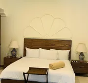 The Lorian Club hotel detail image 5