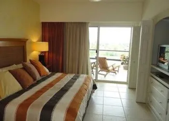 Unlimited Luxury Villas - Gran Marina Condo hotel thumbnail 4