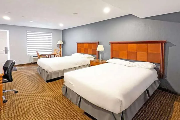 First Canada Hotel Cornwall Hwy 401 ON hotel detail image 6