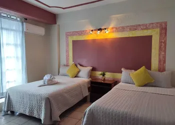 Hotel Central hotel thumbnail 4