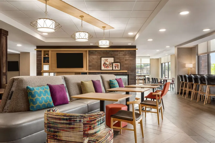 Home2 Suites by Hilton Madison Central Alliant Energy Center hotel detail image 2