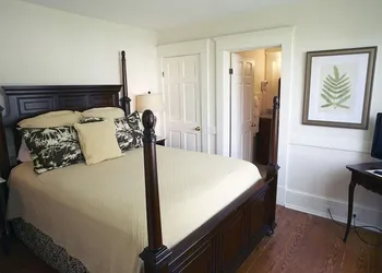 Smithfield Inn hotel thumbnail 4