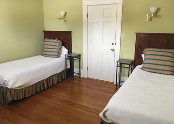 Smithfield Inn hotel thumbnail 5