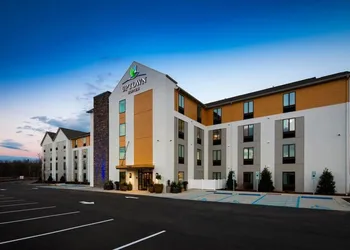 Uptown Suites Extended Stay Denver CO – Westminster hotel thumbnail 2