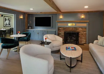 The Huntting Inn hotel thumbnail 5