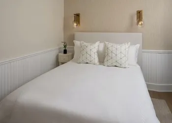 The Huntting Inn hotel thumbnail 7