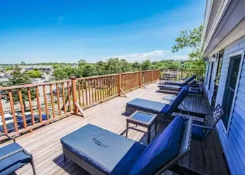 Harbor Landing Resort hotel thumbnail 2